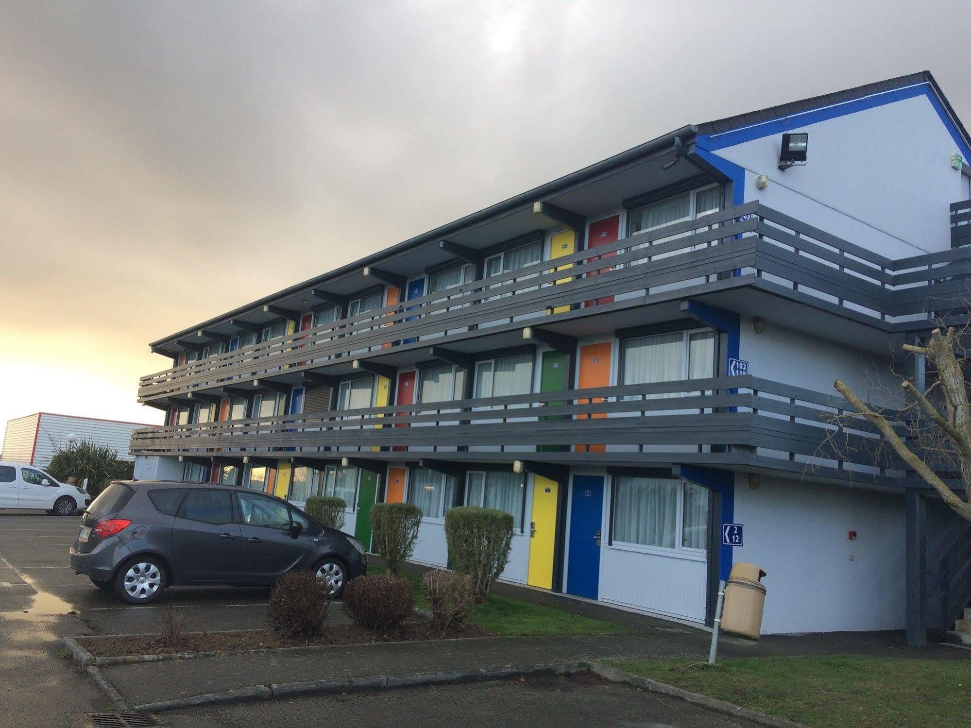 Brit Hotel Confort Morlaix Saint-Martin-des-Champs  Exterior photo